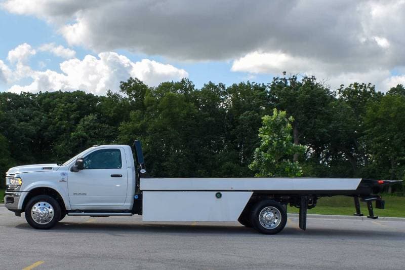 2023 RAM 5500 SLT REG CAB 4X4 COTTRELL DELIVERY UNIT 1-CAR DELUXE