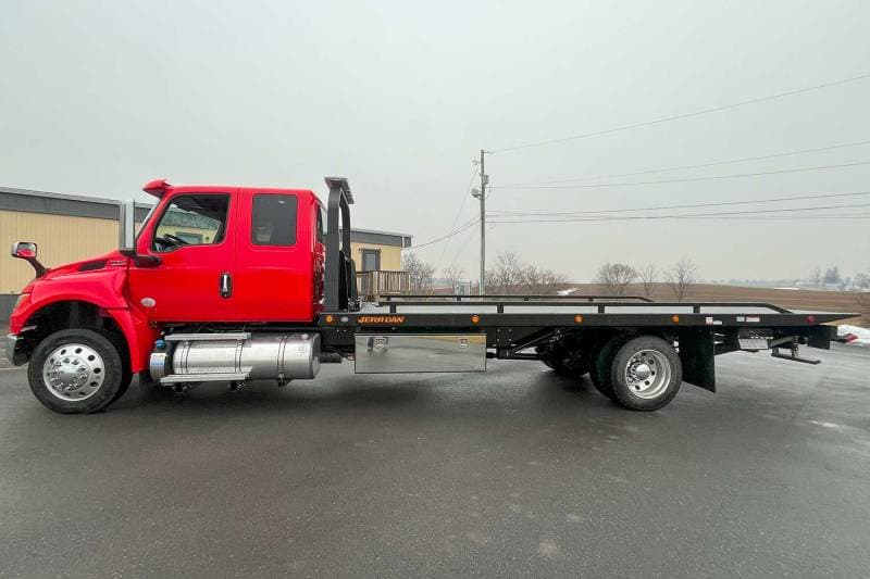 2025 INTERNATIONAL MV 607 EXT CAB 4X2 JERR-DAN CARRIER 22SRR6T-W-LP