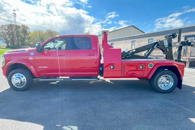 2023 RAM 5500 LARAMIE CREW CAB 4X4 JERR-DAN WRECKER MPL-40